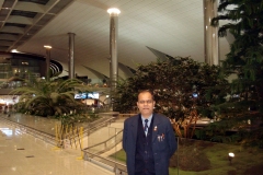 scientoonist_at_dubai_international_airport_20100303_1729499495